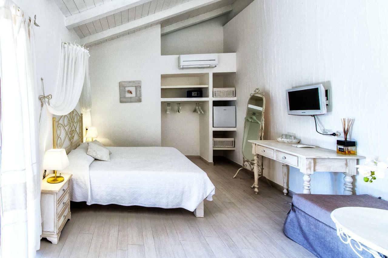 Cento Ulivi B&B Golfo Aranci Εξωτερικό φωτογραφία