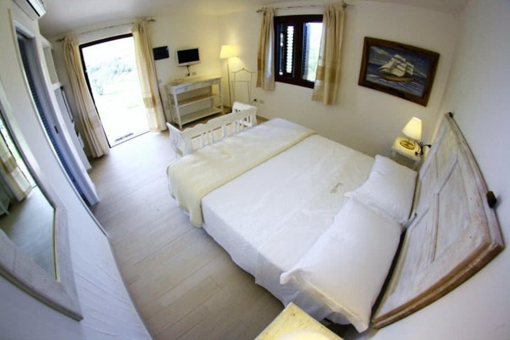 Cento Ulivi B&B Golfo Aranci Εξωτερικό φωτογραφία